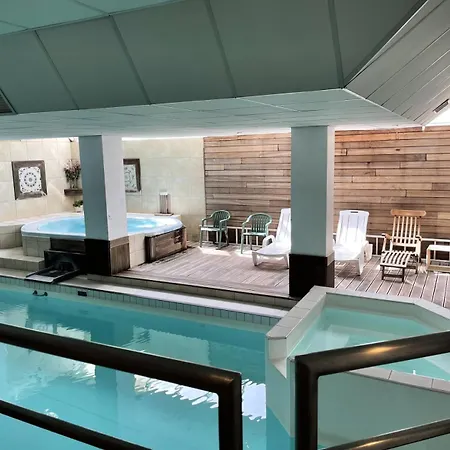 Le - Piscine - 2 Pieces Pour 6 Personnes Mae-6043 Lejlighed