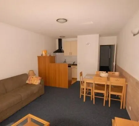 Apartmán Le - Piscine - 2 Pieces Pour 6 Personnes Mae-6043